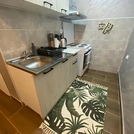 Baja's Garden דירה